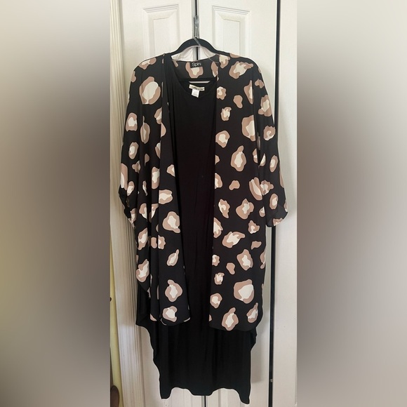 Camille & Co Dresses & Skirts - Black Dress with Kimono Large